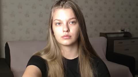 EmySway online show from December 1, 11:36 am