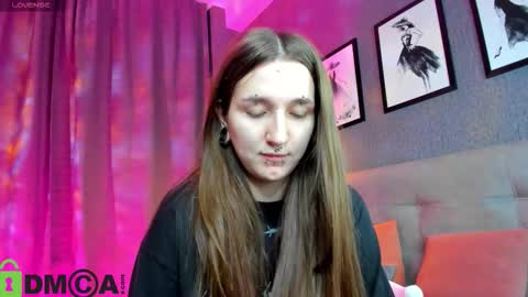 enn_allenn online show from October 19, 4:03 am
