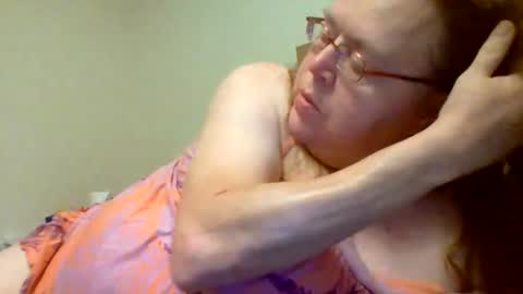 Snapshot of epic_ginger chatting on October 20, 10:24 pm epic_ginger online show from October 20, 10:24 pm