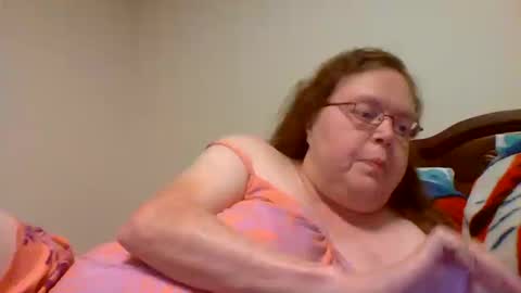 Snapshot of epic_ginger chatting on October 13, 9:39 pm epic_ginger online show from October 13, 9:39 pm