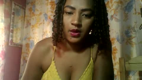 erica0586 online show from September 18, 9:30 am