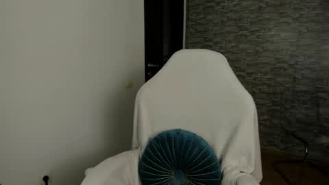 Snapshot of erica_xoo chatting on September 29, 5:23 am Riaaa online show from September 29, 5:23 am