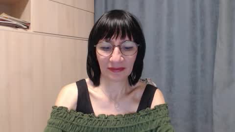 ericablack8 online show from February 24, 6:06 pm