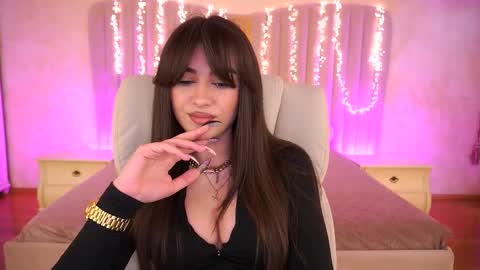 Erica online show from February 23, 2:05 pm