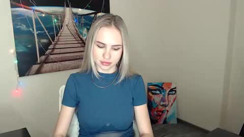 Snapshot of erikagavin chatting on March 4, 12:44 pm Erika online show from March 4, 12:44 pm