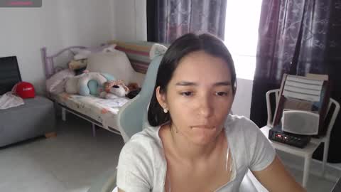 erina_1 online show from January 11, 6:02 pm