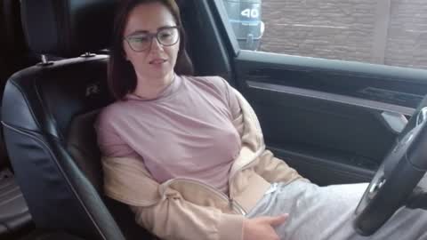 Snapshot of erotic_vibe chatting on October 11, 7:57 am Melissa online show from October 11, 7:57 am