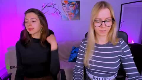 Snapshot of esma_shine chatting on October 2, 7:08 pm esma_shine online show from October 2, 7:08 pm