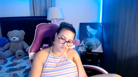 Esmeralda online show from June 11, 12:32 am