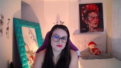 Esmeralda online show from September 21, 1:32 pm