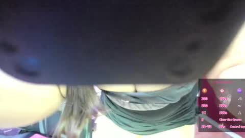 esme online show from March 7, 8:49 pm