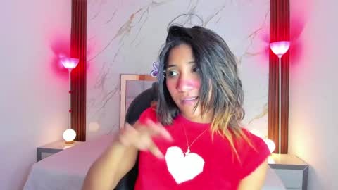 esperanzamora online show from April 27, 8:28 pm