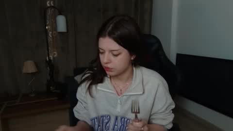 esteria online show from January 13, 2:28 am