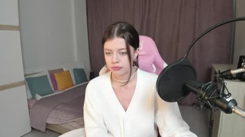 esteria online show from December 29, 9:20 pm