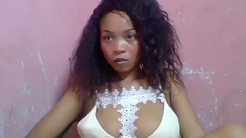 estelah20 online show from October 9, 11:58 am