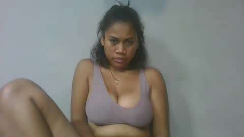 estelah796836 online show from May 10, 9:22 am