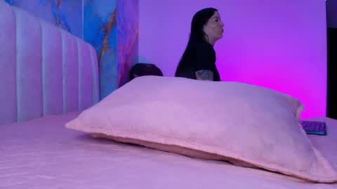 Estrella online show from May 27, 11:51 am