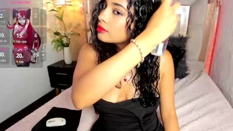 estrellaa_11 online show from May 19, 4:03 pm
