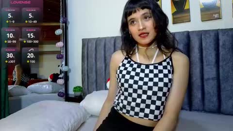 Snapshot of eternal__night chatting on September 25, 5:06 am Sharon online show from September 25, 5:06 am