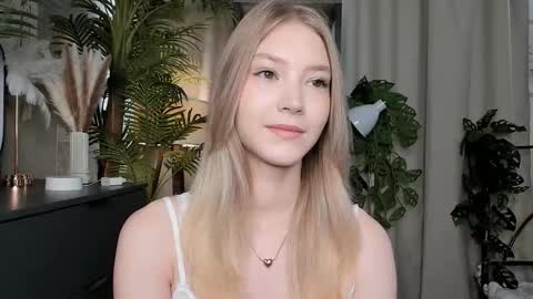 Natalie online show from September 21, 5:50 am