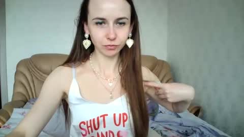 Snapshot of eva00186 chatting on February 4, 10:43 am eva00186 online show from February 4, 10:43 am