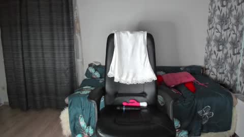 Eva online show from December 10, 12:50 am