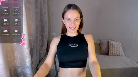 Snapshot of eva_aaaa chatting on October 20, 2:14 am eva_aaaa online show from October 20, 2:14 am
