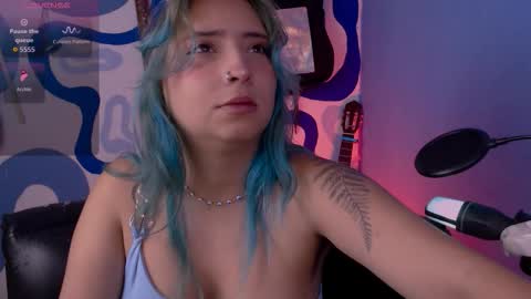 Iris Smile  independent model online show from November 9, 1:51 pm