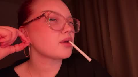eva_kittenn online show from May 28, 9:56 pm