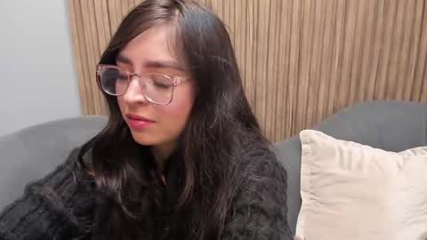 Snapshot of eva_macalliter chatting on March 8, 2:32 am Angelinne online show from March 8, 2:32 am