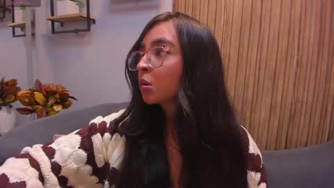 Snapshot of eva_macalliter chatting on January 19, 3:29 am Angelinne online show from January 19, 3:29 am