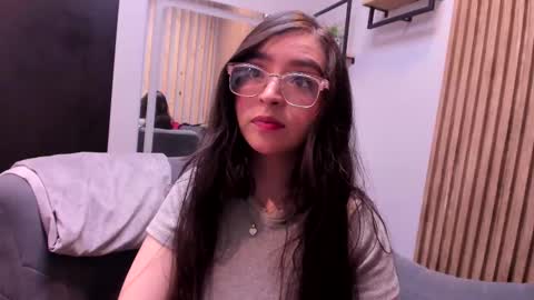 Snapshot of eva_macalliter chatting on October 2, 4:06 am Angelinne online show from October 2, 4:06 am