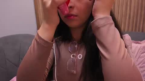 Snapshot of eva_macalliter chatting on January 30, 3:11 am Angelinne online show from January 30, 3:11 am