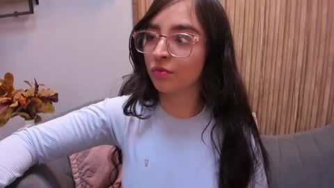 Snapshot of eva_macalliter chatting on February 22, 2:28 am Angelinne online show from February 22, 2:28 am