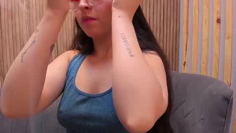 Snapshot of eva_macalliter chatting on February 12, 3:07 am Angelinne online show from February 12, 3:07 am