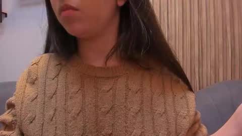 Snapshot of eva_macalliter chatting on December 21, 3:25 am Angelinne online show from December 21, 3:25 am