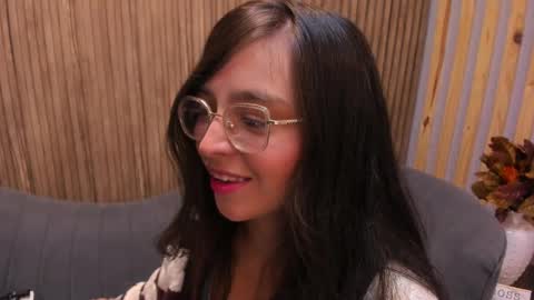 Snapshot of eva_macalliter chatting on January 29, 3:44 am Angelinne online show from January 29, 3:44 am