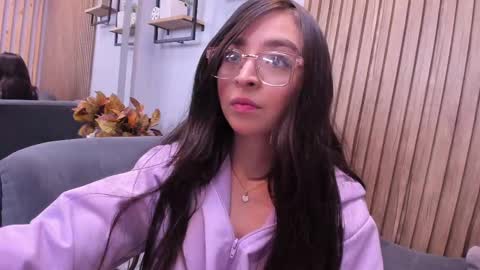 Snapshot of eva_macalliter chatting on September 17, 2:37 pm Angelinne online show from September 17, 2:37 pm