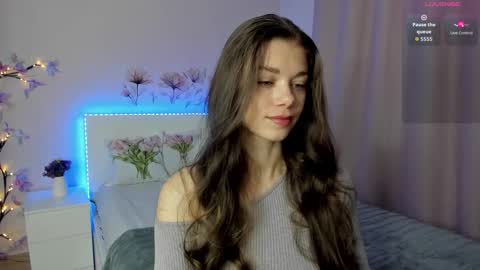 Snapshot of eva_mccoy chatting on October 3, 7:46 am Eva online show from October 3, 7:46 am