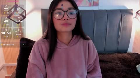 Snapshot of eva_rosee_ chatting on October 9, 11:58 am Eva online show from October 9, 11:58 am