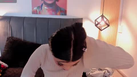 Snapshot of eva_rosee_ chatting on October 13, 1:25 pm Eva online show from October 13, 1:25 pm
