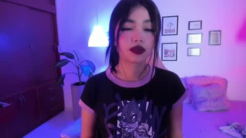 Snapshot of eva_rosee_ chatting on October 16, 12:19 pm Eva online show from October 16, 12:19 pm