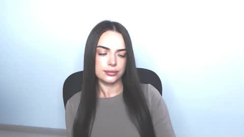 Eva online show from November 25, 1:02 pm