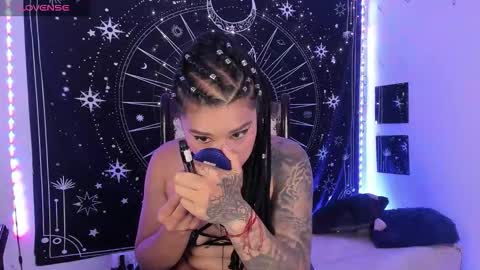 Eva  online show from November 14, 8:47 am