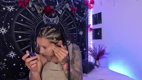 Eva  online show from December 4, 9:00 am