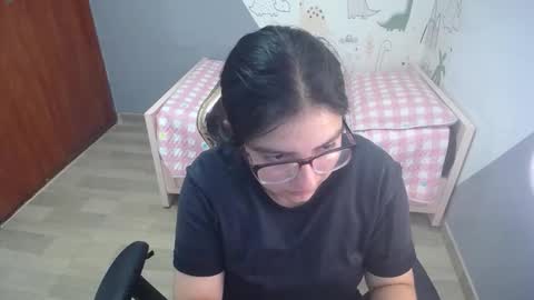 eva_smit_t online show from January 14, 2:38 am