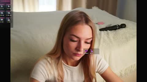 Hello Im Eva online show from January 22, 8:51 am