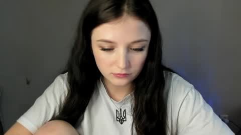 Snapshot of evaamillerr chatting on February 25, 10:04 am Eva online show from February 25, 10:04 am