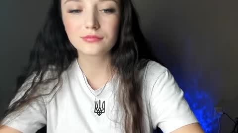 Snapshot of evaamillerr chatting on February 24, 9:31 pm Eva online show from February 24, 9:31 pm