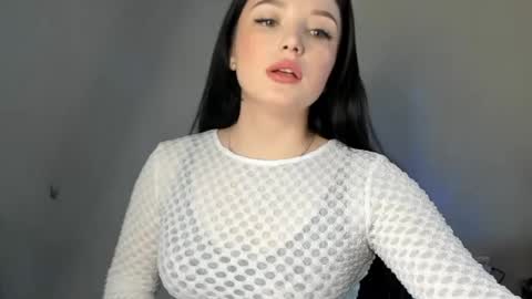 Snapshot of evaamillerr chatting on February 21, 2:06 pm Eva online show from February 21, 2:06 pm